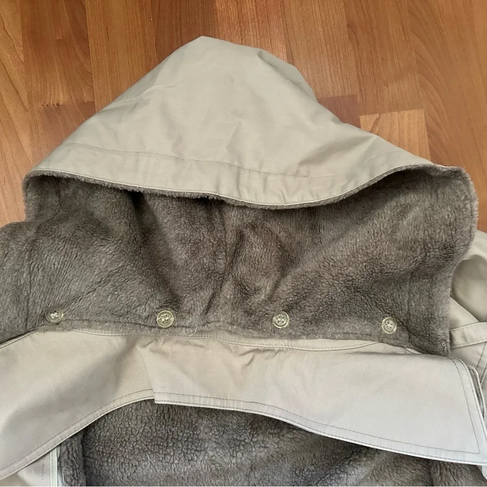 Vintage London Fog waterproof coat w/detachable fleece liner & hood. Size 6p - Picture 6 of 8